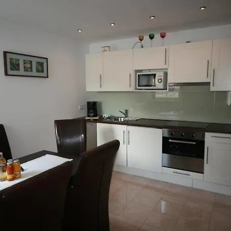 Fortuna Ξενοδοχείο Ισγκλ